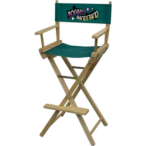 Chaise pleine couleur avec logo du directeur à hauteur de barre